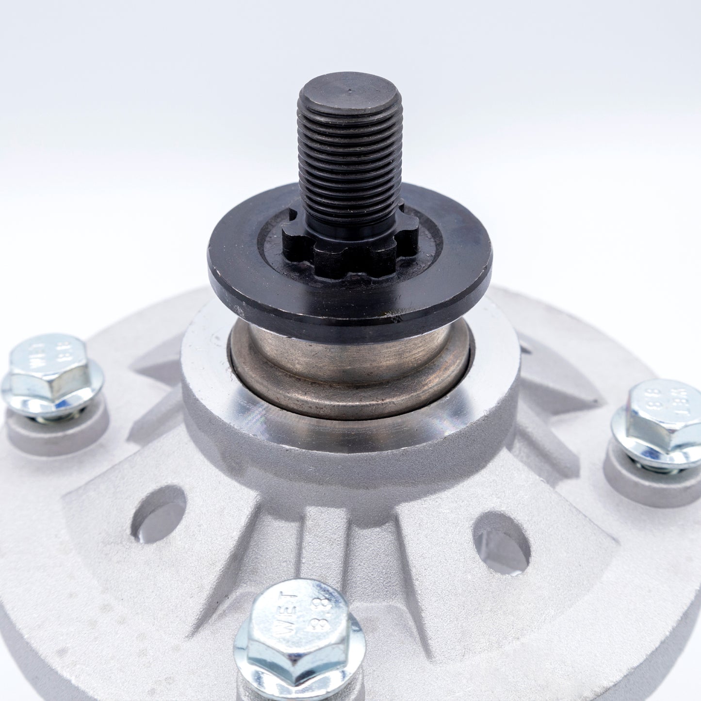 HENRY'S SPINDLE ASSEMBLY H3305819 REPLACES JOHN DEERE GY21098